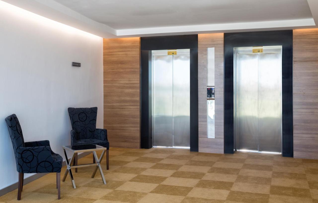 Ramada Hotel By Wyndham אודיירן מראה חיצוני תמונה